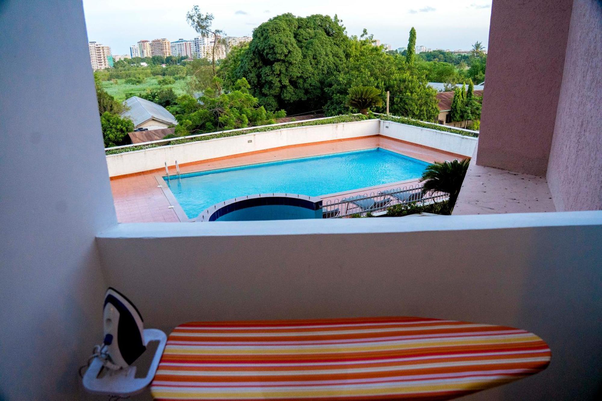 Flo'S Eco Residence Dar es Salaam Ngoại thất bức ảnh