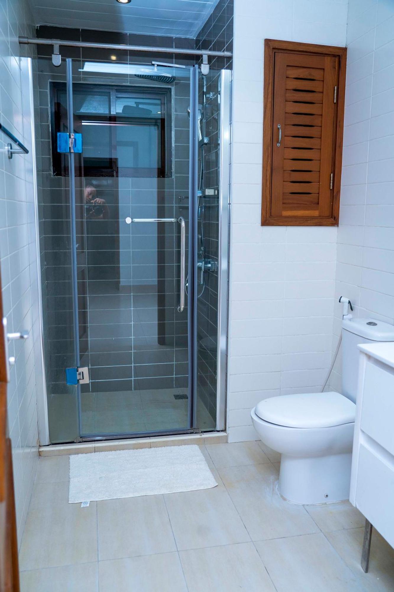 Flo'S Eco Residence Dar es Salaam Ngoại thất bức ảnh