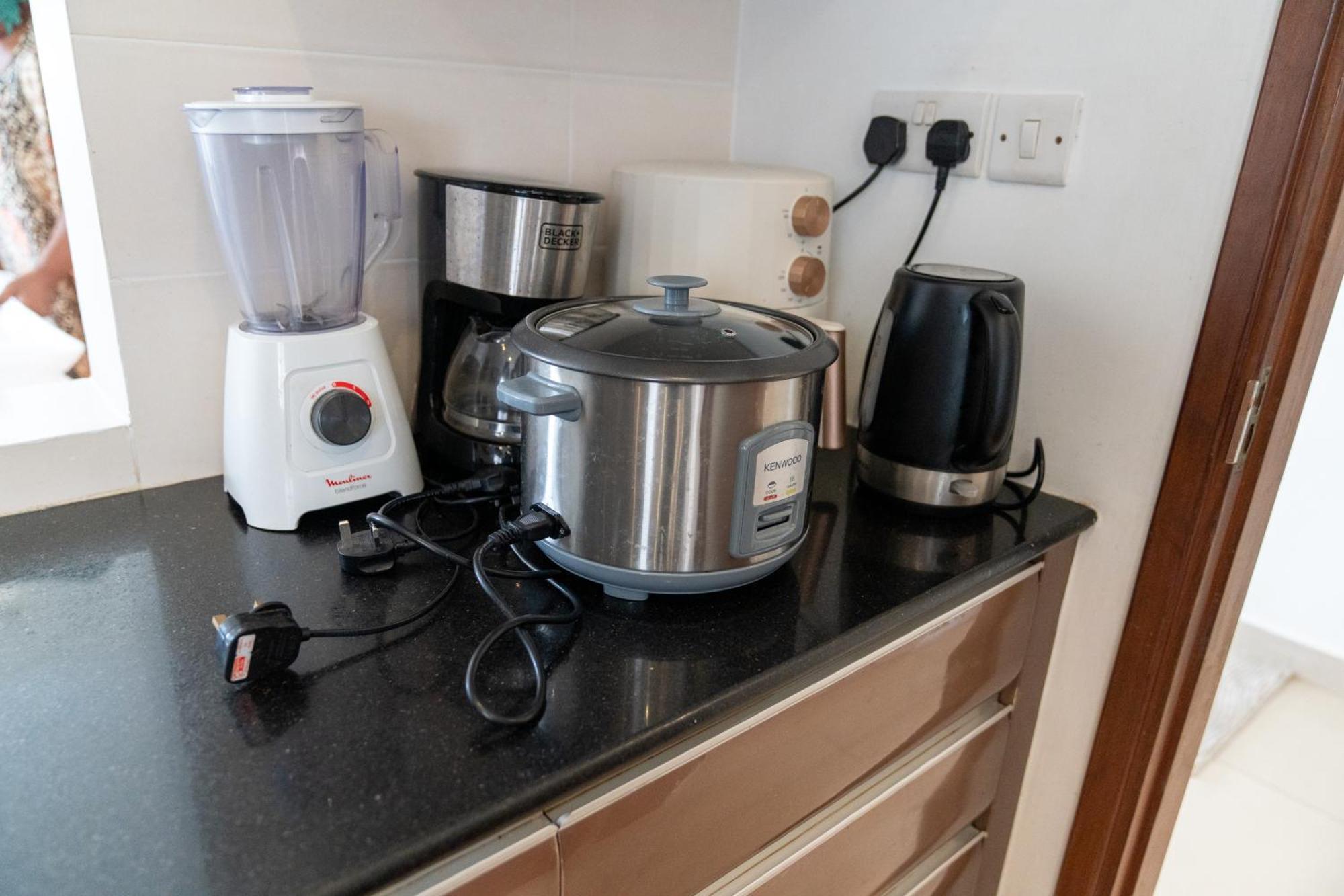 Flo'S Eco Residence Dar es Salaam Ngoại thất bức ảnh